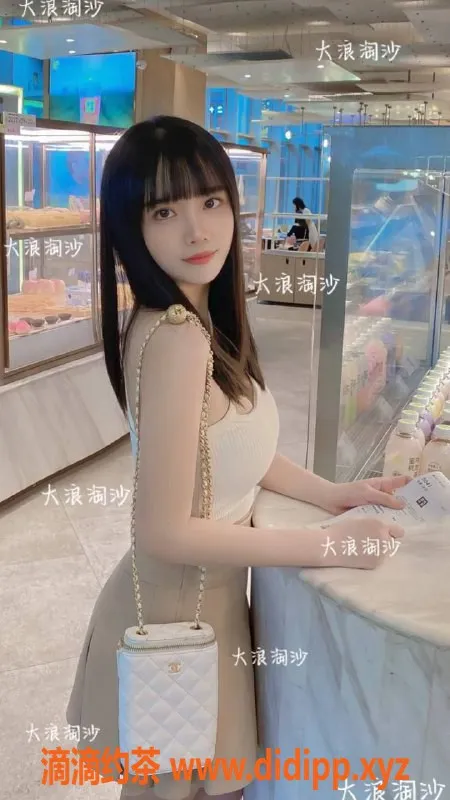 重庆楼凤-江北大浪淘沙，年轻妹子陪玩服务