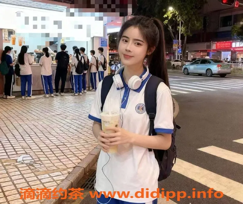 深圳楼凤-南山小娜扎，19岁，胸围167D，1600元起服务