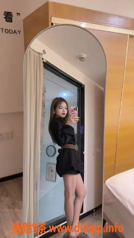 深圳楼凤-龙华小雪热情服务，500元超值体验