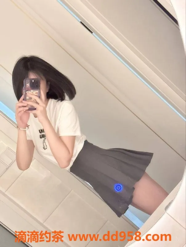 广州楼凤-天河区宝儿，162身高B罩杯，甜美御姐等你来体验！