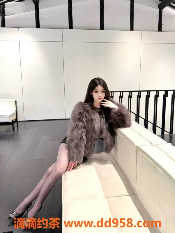 南通楼凤-南通悦玺椰子，172cm白虎美腿，P800超值服务