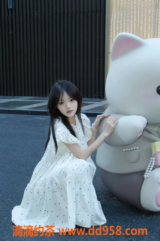 深圳上门服务-罗湖嫩妹贝微微，上门服务900P