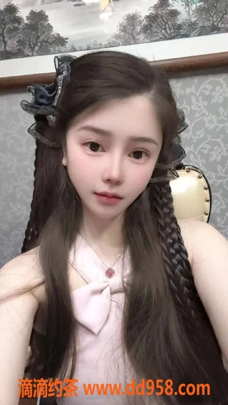 温州楼凤资源信息,温州钱塘江，162身高93C大奶御姐，40分钟仅需7米