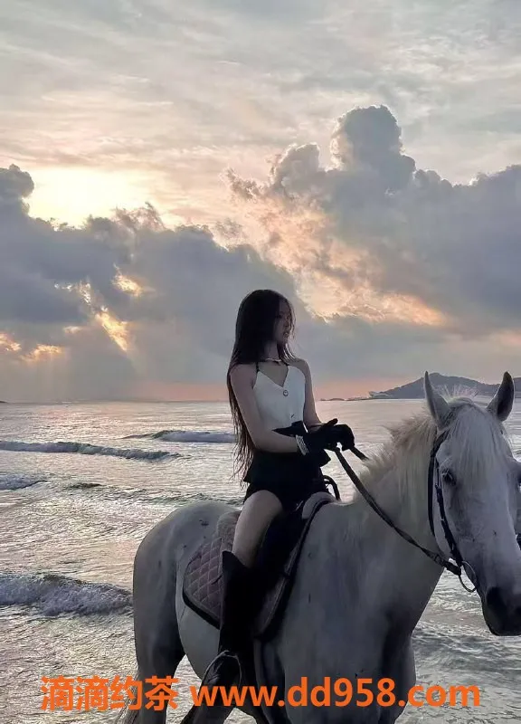 深圳楼凤-南山小小，清纯萝莉，私密服务体验