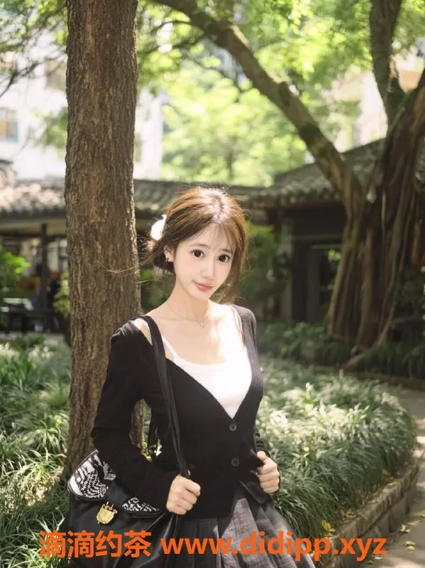 深圳spa会所-南山方媛，24岁165cm，50kg，服务多样，价格1000p