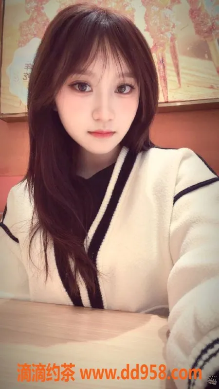 广州楼凤-天河苏小慧，粉嫩少女，700/1300服务等你来体验