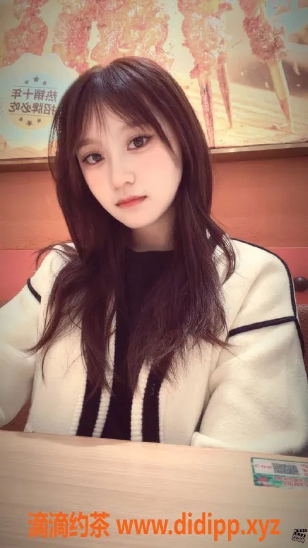 广州楼凤-天河苏小慧，粉嫩少女，700/1300服务等你来体验