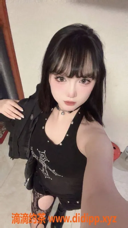 深圳楼凤-南山小欢欢，嫩妹制服服务，900P起