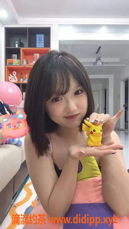 深圳楼凤-南山小欢欢，嫩妹制服服务，900P起