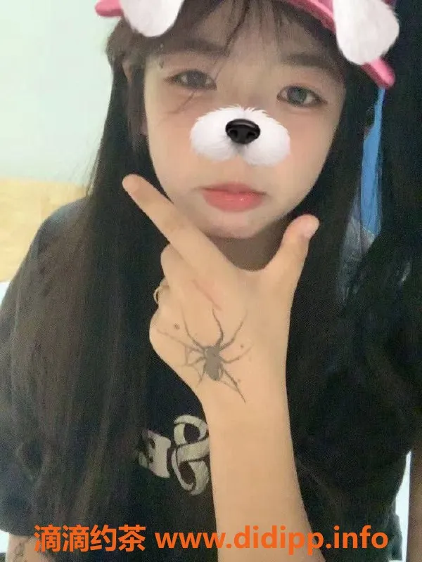 成都楼凤-成都小婉，18岁嫩妹，身高163，95斤，600元一次