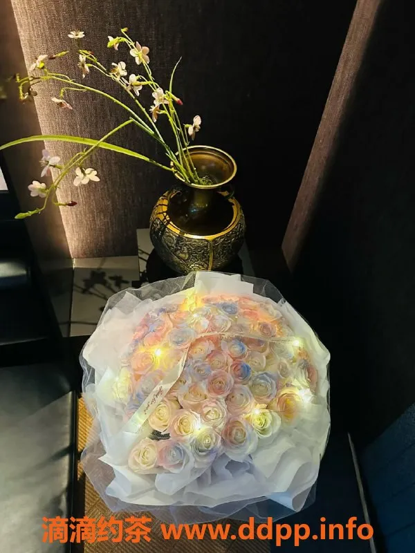 无锡楼凤-锡山区高颜值瑜伽教练 165cm 45kg 陪浴服务