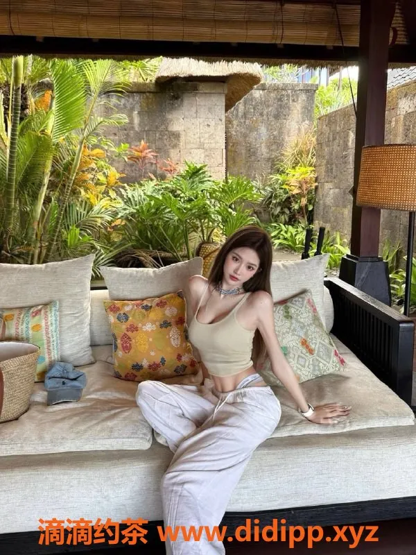 深圳楼凤-福田崔雪莉，韩国美女，长腿制服，1300P