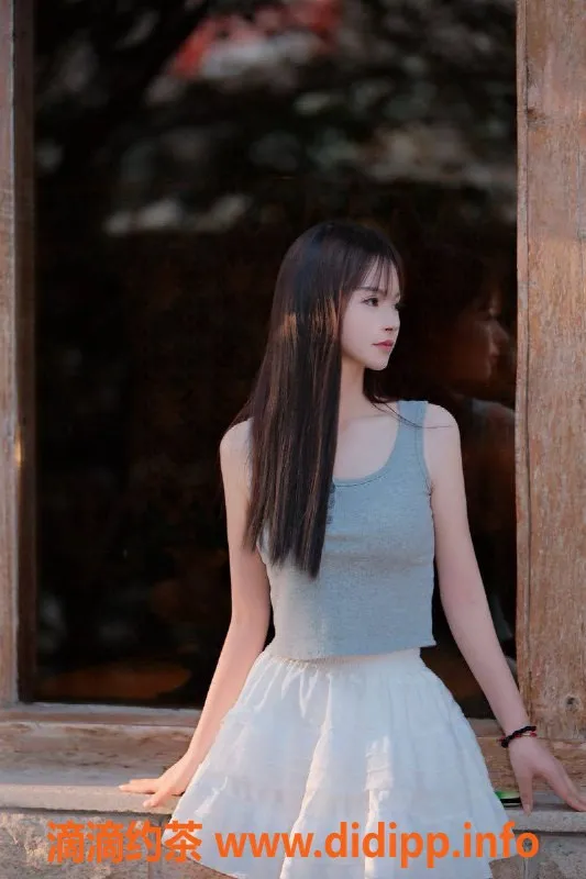 乌鲁木齐楼凤-清纯在校学生，168身高85体重，温柔又可爱