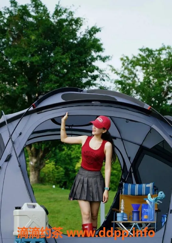 湛江楼凤-湛江芳芳，165cm身高，57kg微胖，600元服务