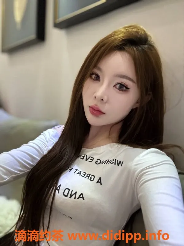 北京楼凤资源信息,望京小玫瑰糯糯，22岁168cm C罩杯仅需1K