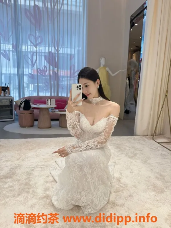 深圳楼凤-坂田柔儿，24岁163cm，轻盈47kg，茶水费500元起