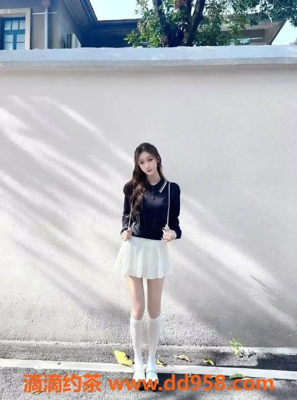 温州楼凤-温州灵芝，170cm/48斤/04年，优雅服务，女友型体验