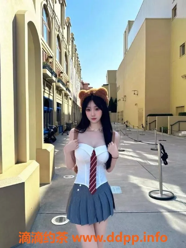 温州楼凤-温州灵芝，170cm/48斤/04年，优雅服务，女友型体验
