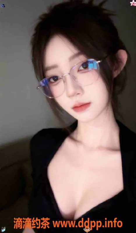 深圳楼凤-宝安小萌，茶费900p，1500pp等你来约！