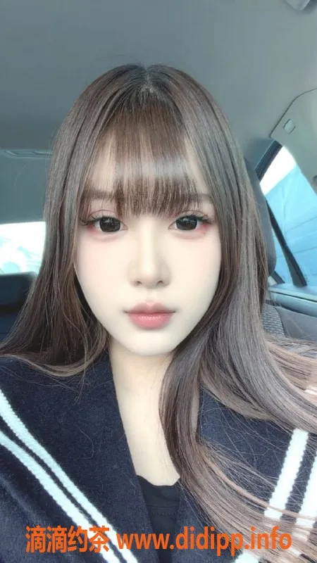 无锡楼凤-梁溪区罗琳 51kg高颜值制服骚妹陪浴服务