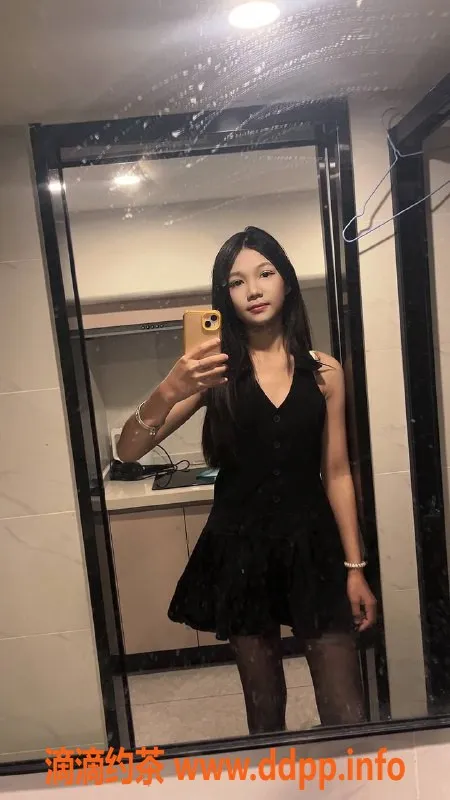 广州楼凤-天河娜娜，600元视频验证学妹，提供舌吻69服务