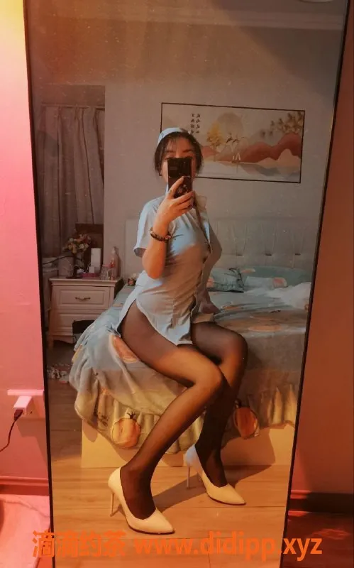 成都楼凤-玫瑰，武侯区少妇，自聊服务，500元/小时