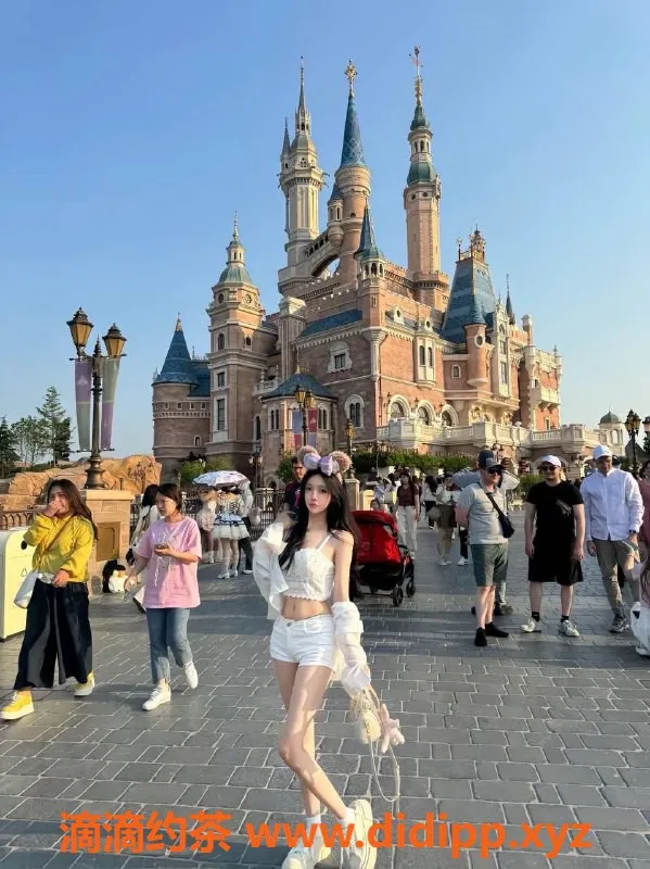 广州楼凤-天河小妮子，800元嫩妹服务，激情无限！