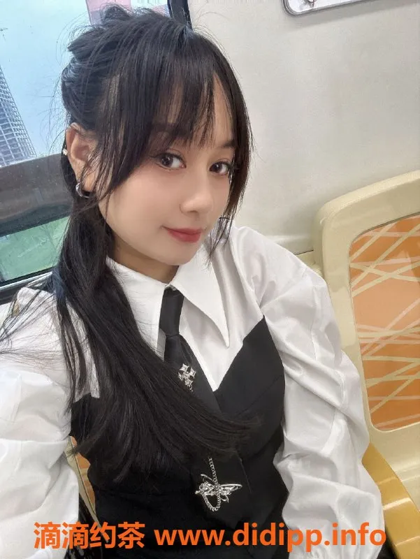 成都楼凤-华尔兹少妇糖糖，165cm，90斤，28岁双飞可选