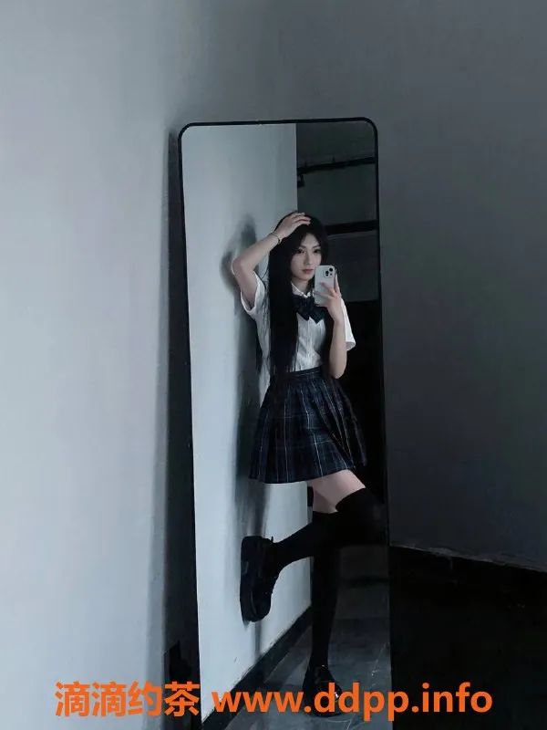 深圳楼凤-南山金金，900元享激情鸳鸯浴服务