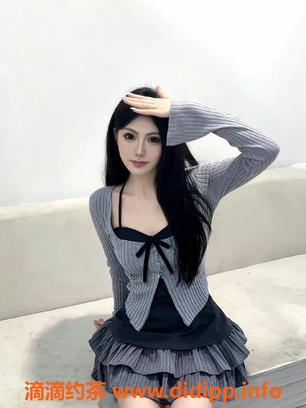 深圳楼凤-南山金金，900元享激情鸳鸯浴服务