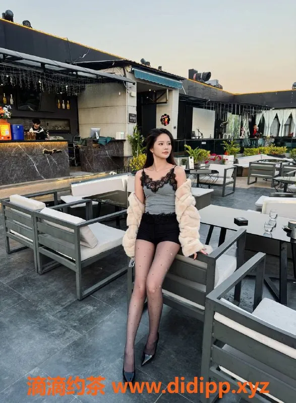 深圳楼凤资源信息,南山贝贝，1000p的美妙体验等你来享！