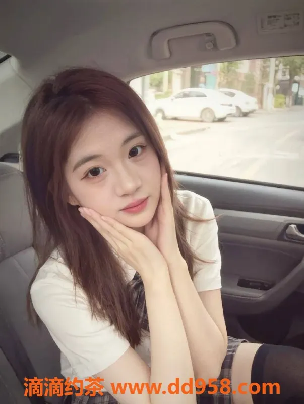 惠州楼凤资源信息,大亚湾彤彤，身高163，18岁，C罩杯，洗口服务