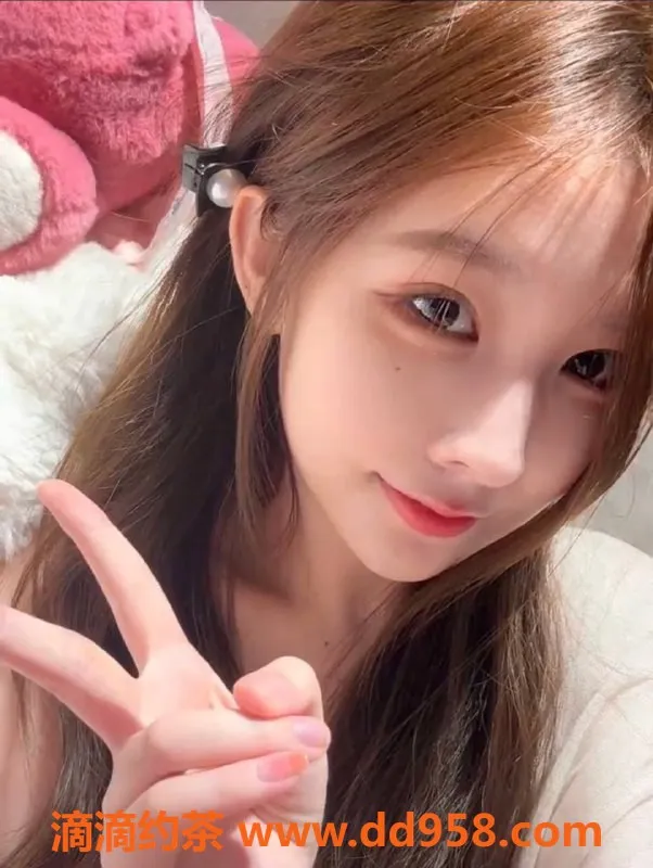 深圳楼凤资源信息,福田静雅，20岁165c45kg，服务贴心