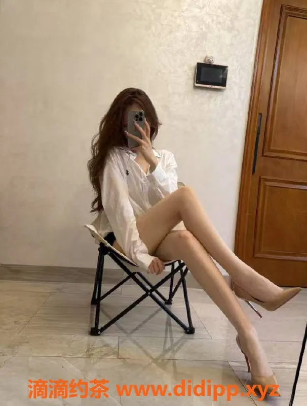 扬州楼凤-泰州海陵指压少妇娜娜，颜值高身材佳