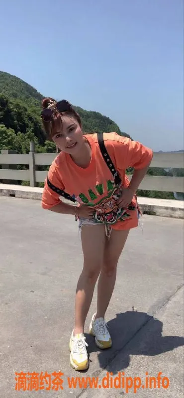 深圳楼凤资源信息,深圳龙岗宝儿，700p/1300pp高品质服务