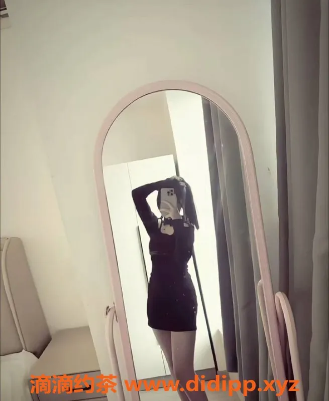 重庆楼凤资源信息,19岁嫩妹悦悦，163高挑B罩杯，观音桥专业服务