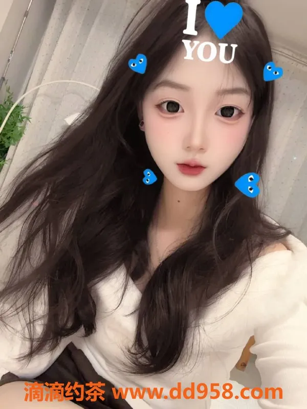 重庆楼凤-观音桥小玲 166高18岁 B+罩杯 涨价服务等你来体验