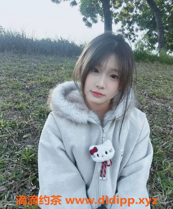 常州楼凤-武进雪雪，162cm嫩妹，800元起服务