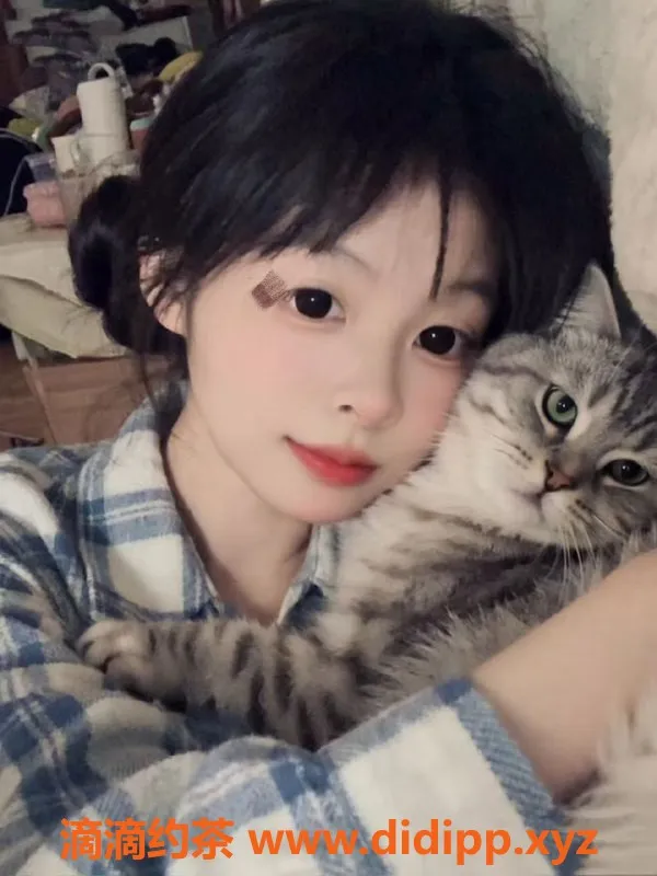 中山楼凤-西区叮叮 19岁 C杯 550元起的优质服务