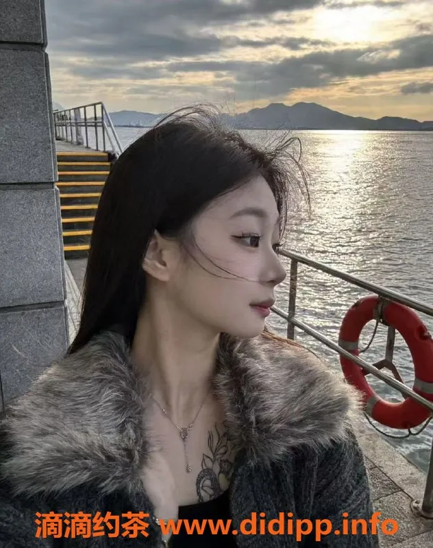 广州楼凤-广州天河雯雯，嫩妹150cm，1000p体验