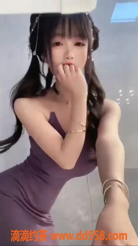 广州楼凤-广州天河嫩妹小止，800元舌吻服务