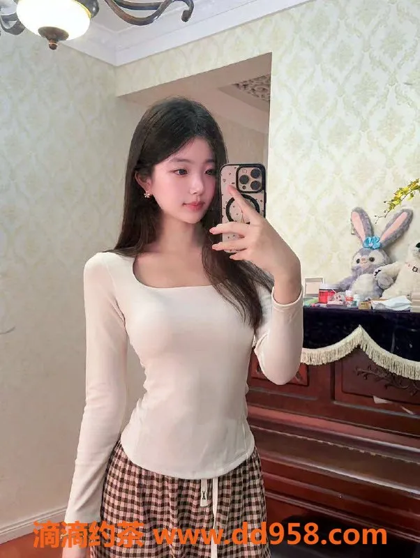 赣州楼凤-赣州小乖，167cm清纯学妹，体验700元起