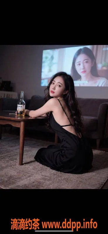 北京楼凤-超白瑜伽女神，166cm长腿C杯，满足你所有欲望