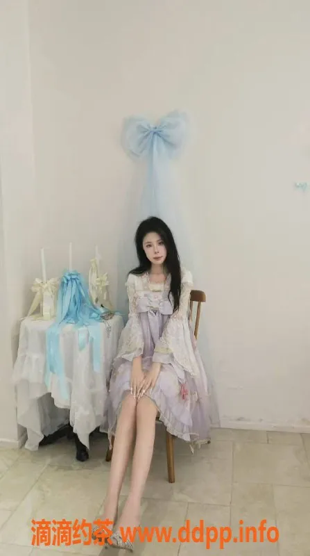 广州楼凤-白云小甜妹，嫩妹舌吻体验，只需8P