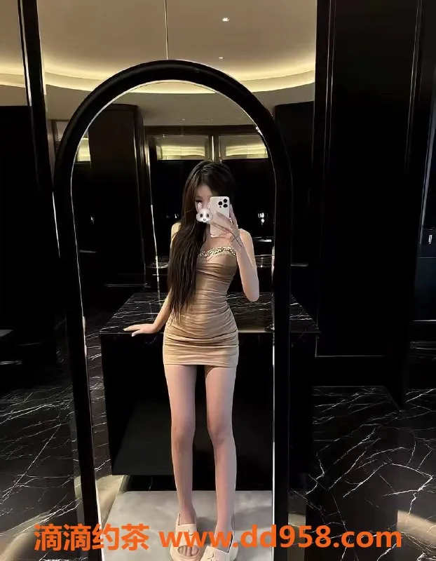 广州楼凤-天河嫩妹小小，8P鸳鸯浴等你体验