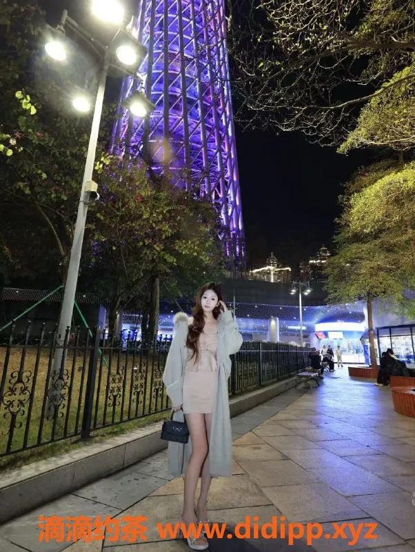 广州楼凤-天河嫩妹雯雯，10P鸳鸯浴等你来体验