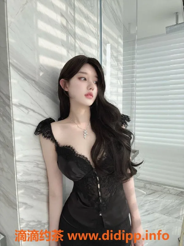 广州楼凤-天河允美，巨乳御姐，15P精彩服务