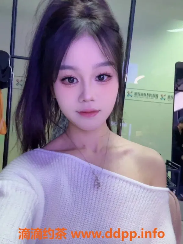 常州楼凤-武进18岁嫩妹雯雯，164/84/C，800起服务