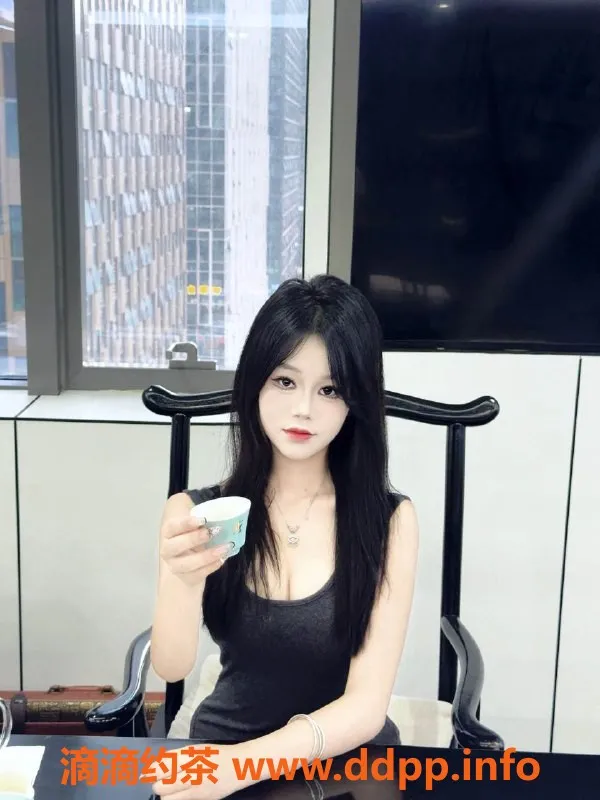 常州楼凤-武进18岁嫩妹雯雯，164/84/C，800起服务