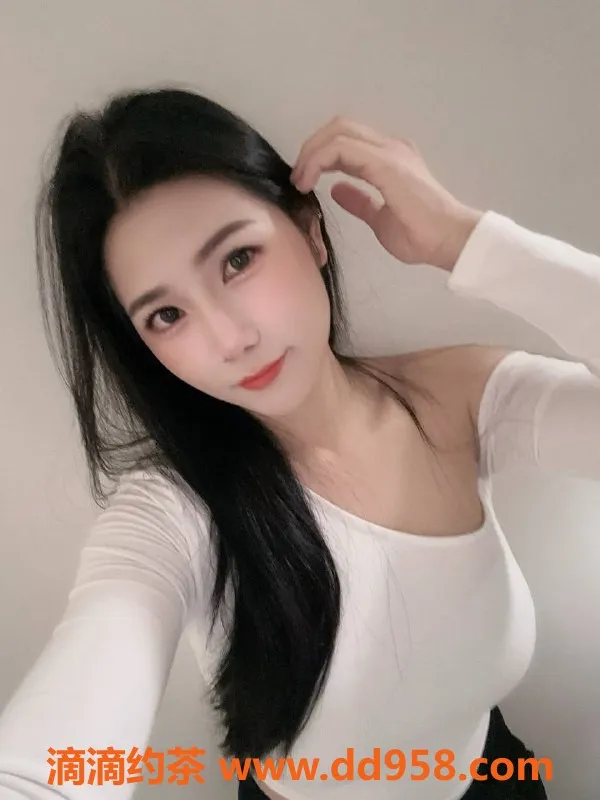 深圳楼凤-南山许诗瞳，身高165，胸围E，服务价格1098P起